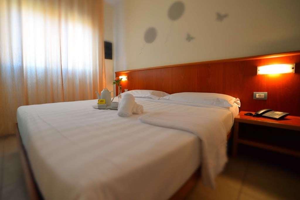 Leonardo Hotel Parma Ruang foto